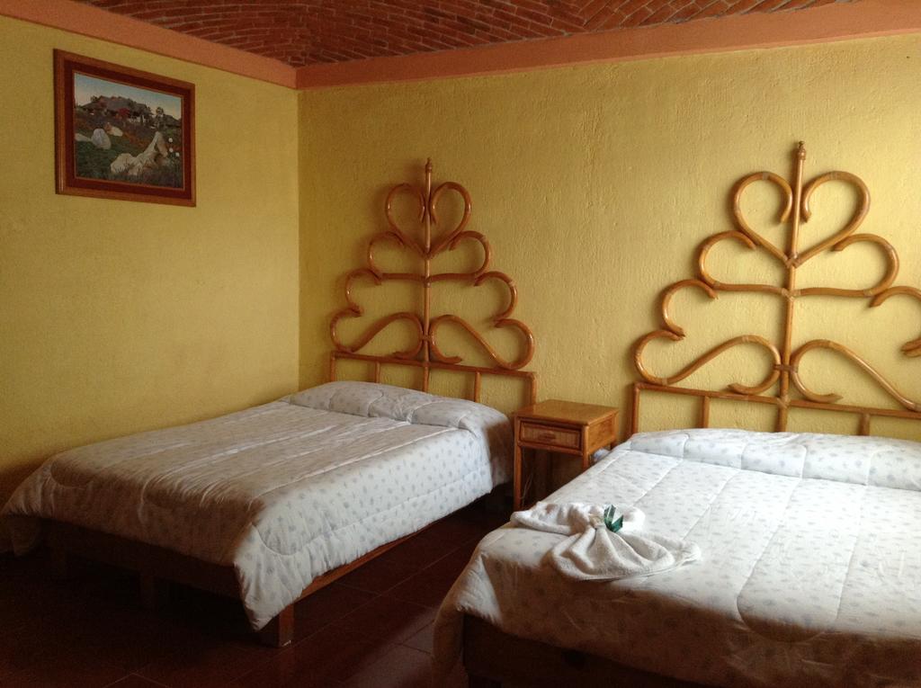 Hotel La Herradura Tecozautla Buitenkant foto