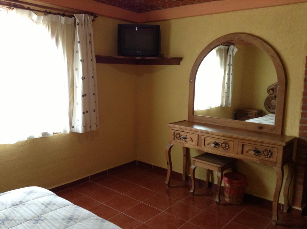 Hotel La Herradura Tecozautla Kamer foto